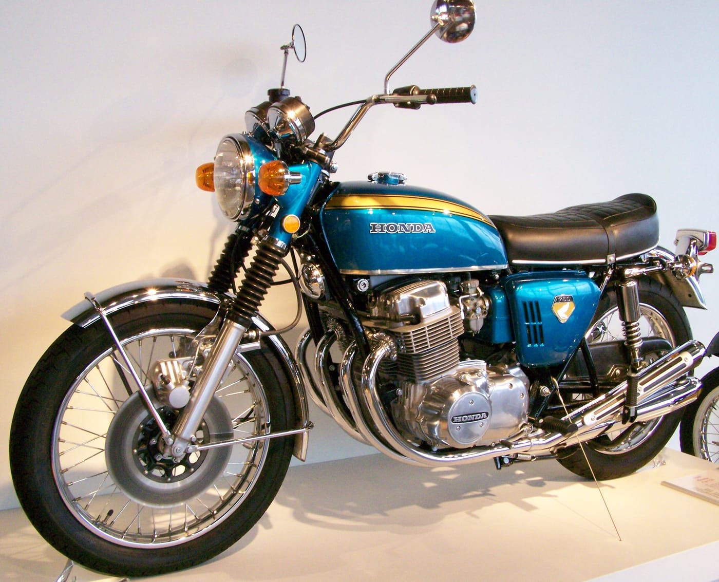 Yamaha Sr400