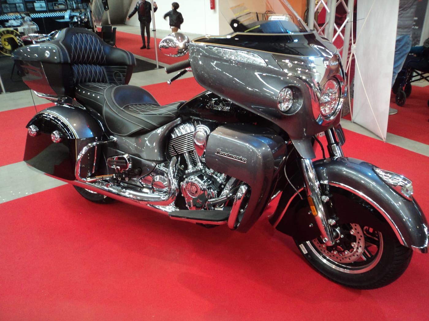 Indian Roadmaster Dark Horse