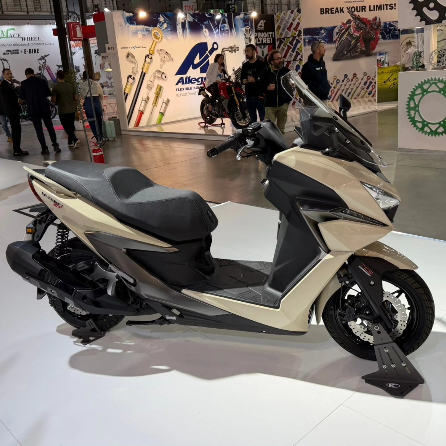 Kymco Downtown 125