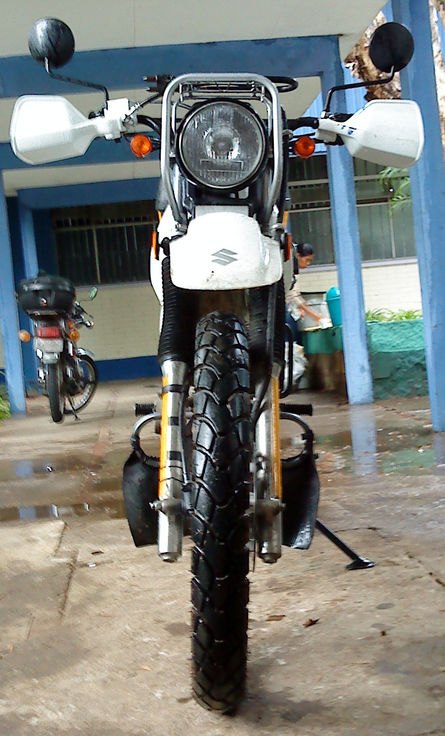 Suzuki Djebel 200