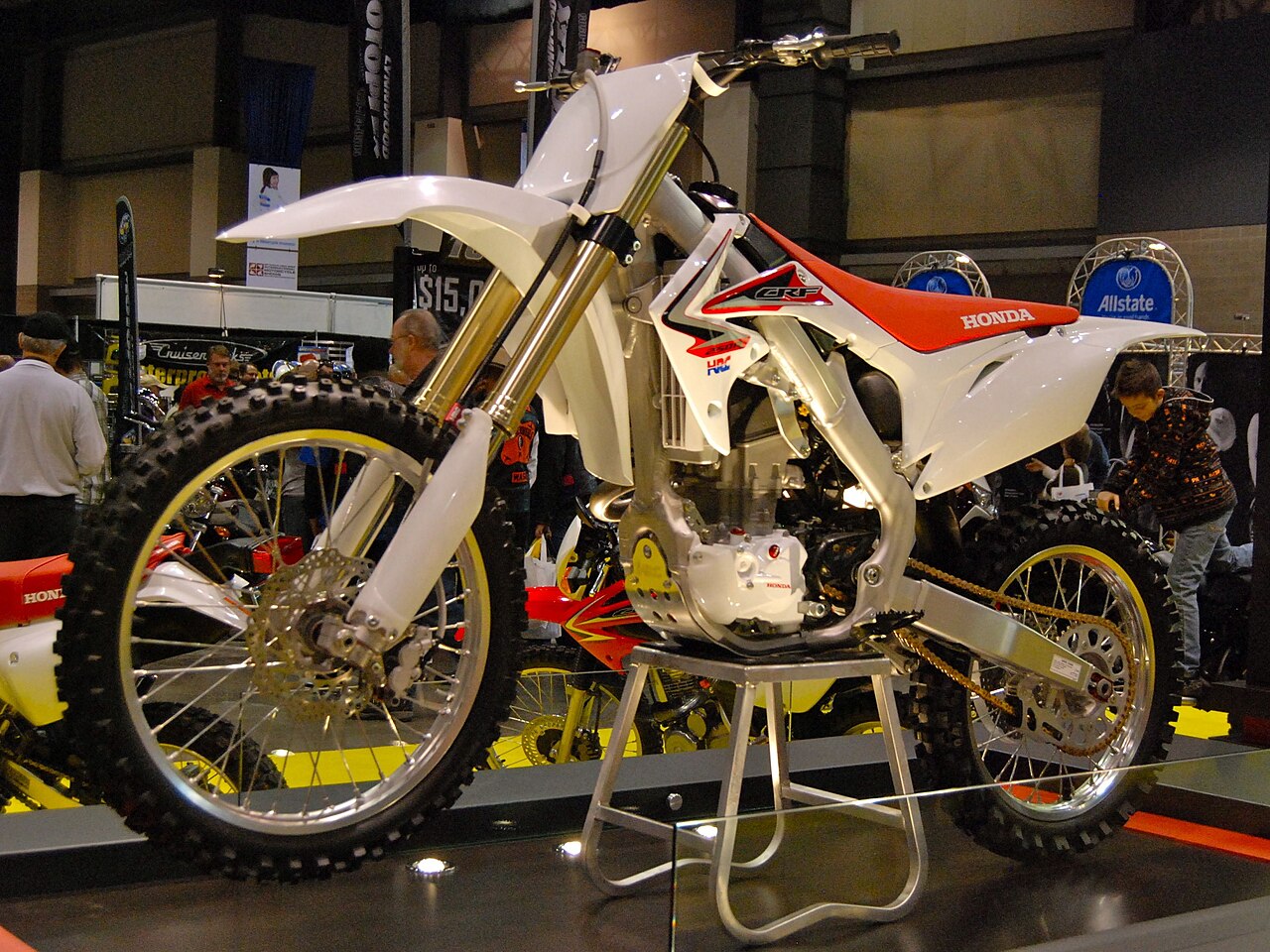 Voge 525 DSX