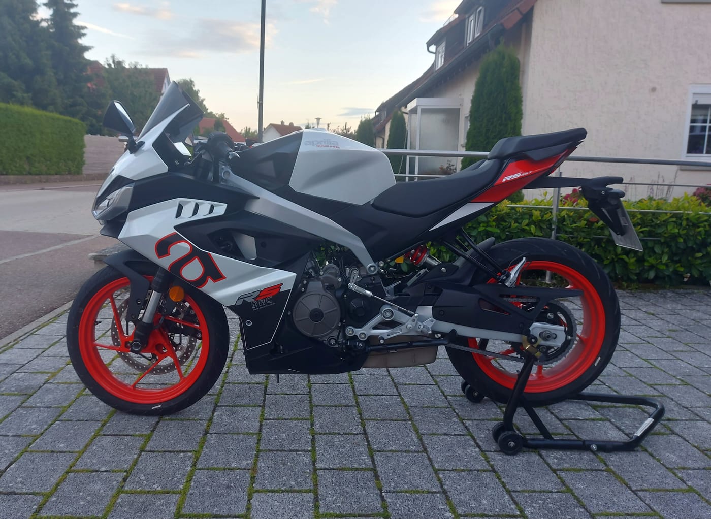 Aprilia RS 457