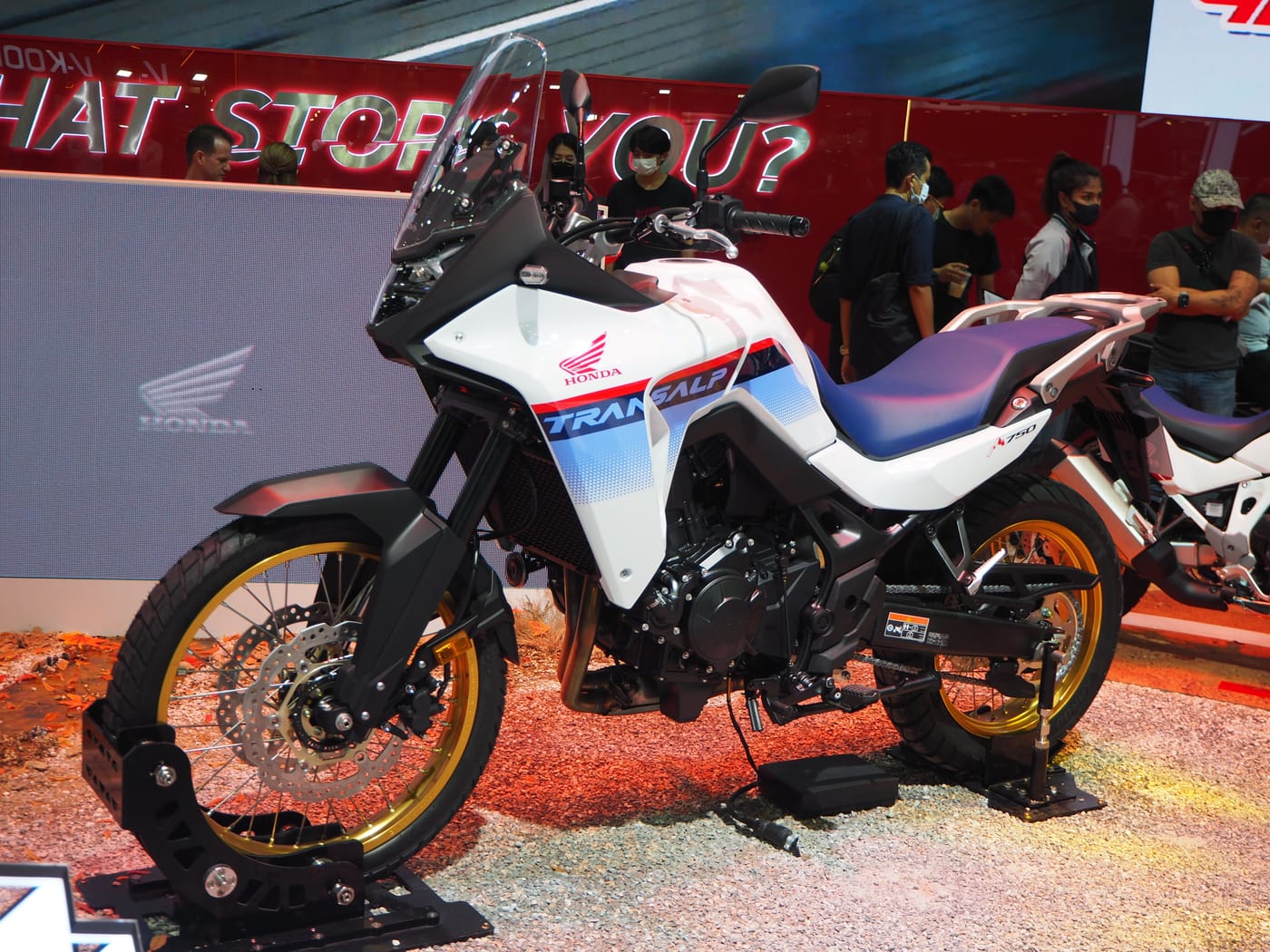 Honda Transalp 750