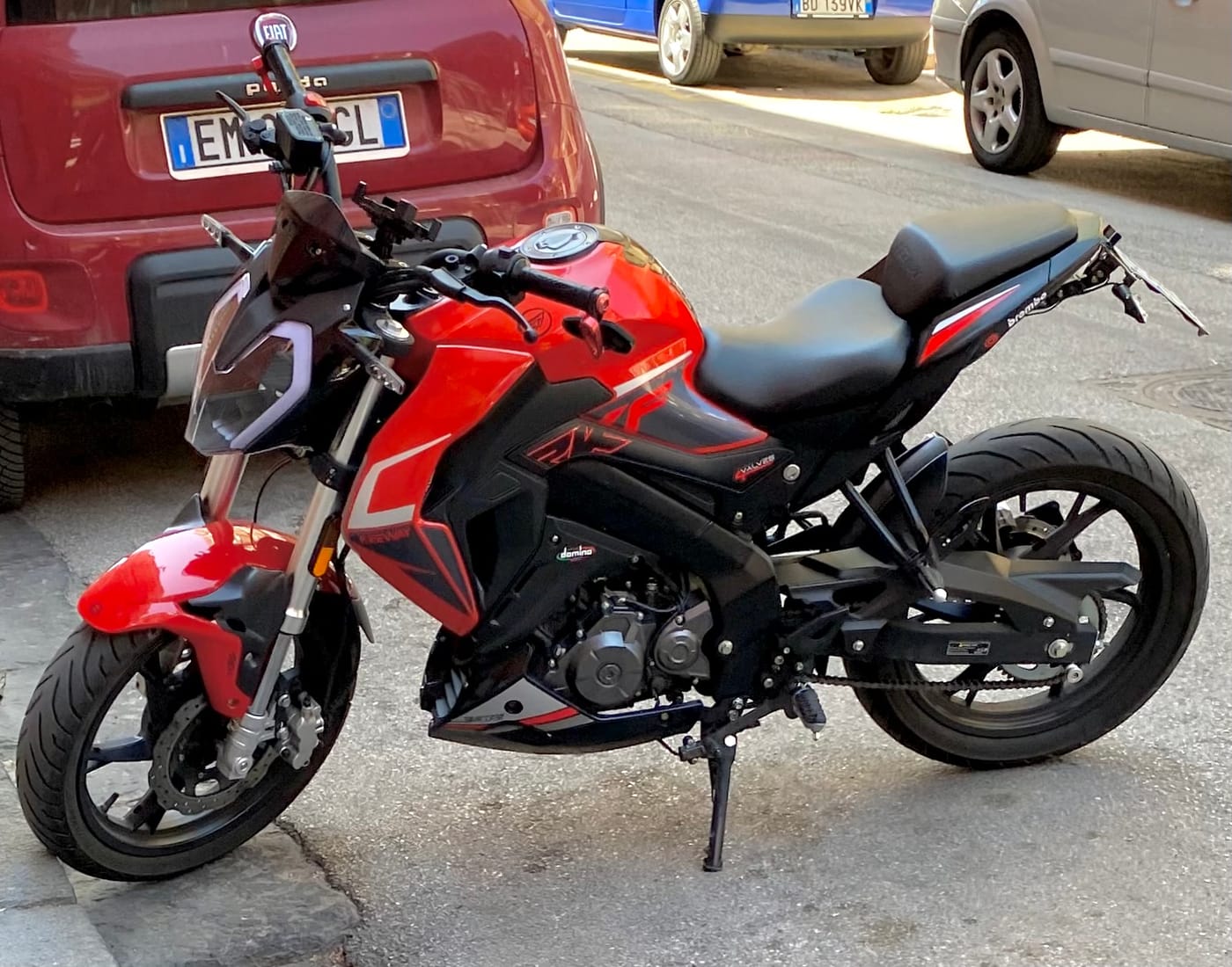 KEEWAY RKS 125