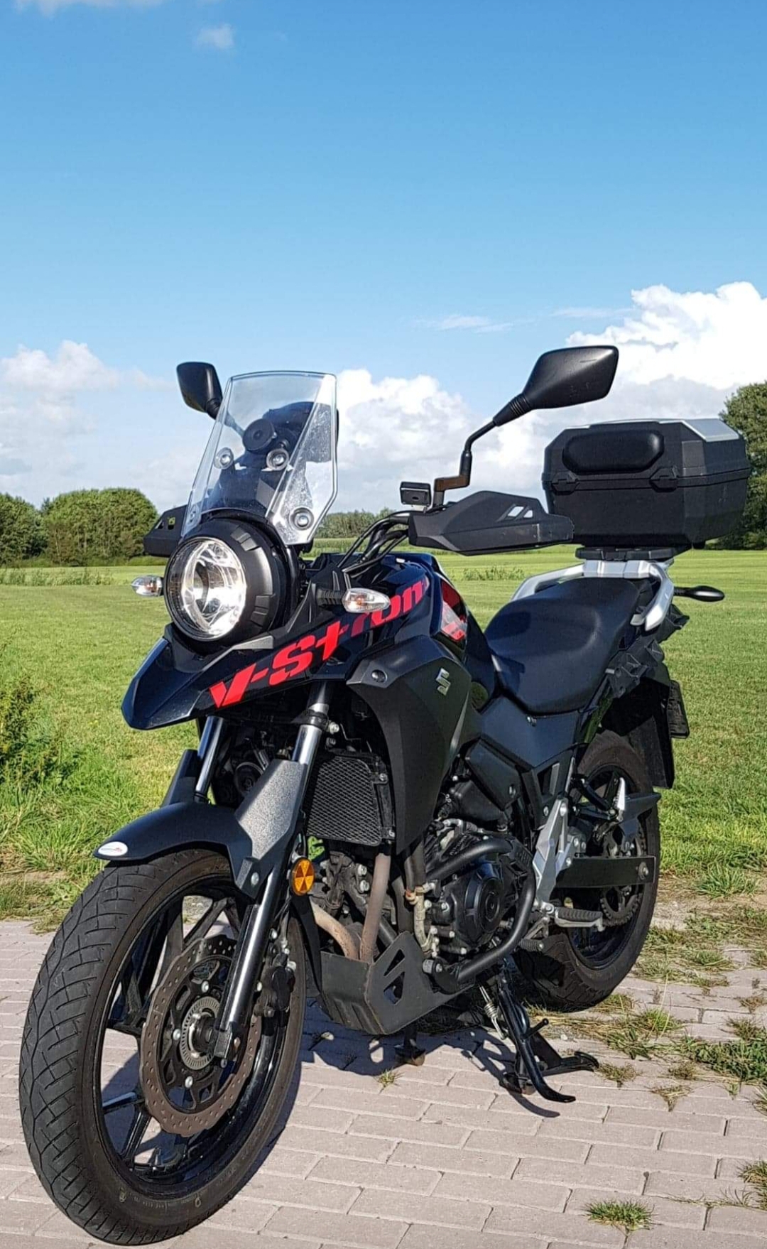 Suzuki V-strom 250