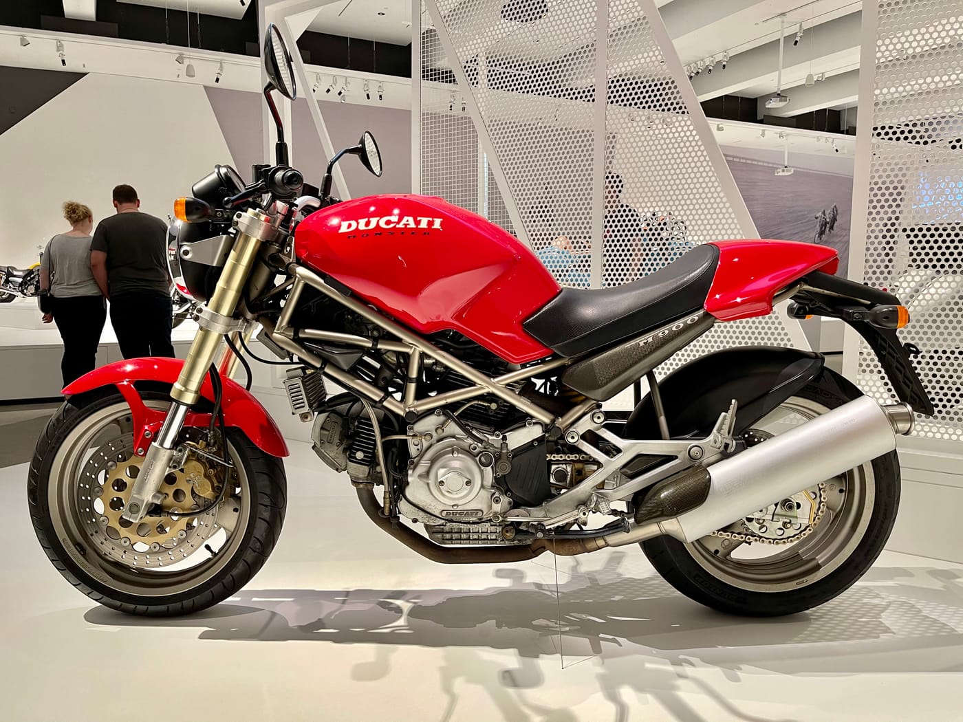 Ducati Monster 900 S