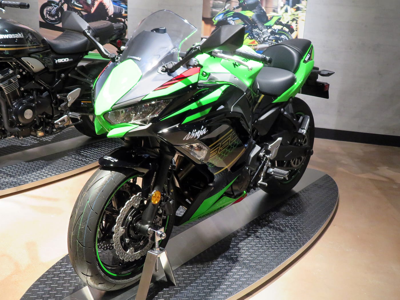 Kawasaki Versys-x 300