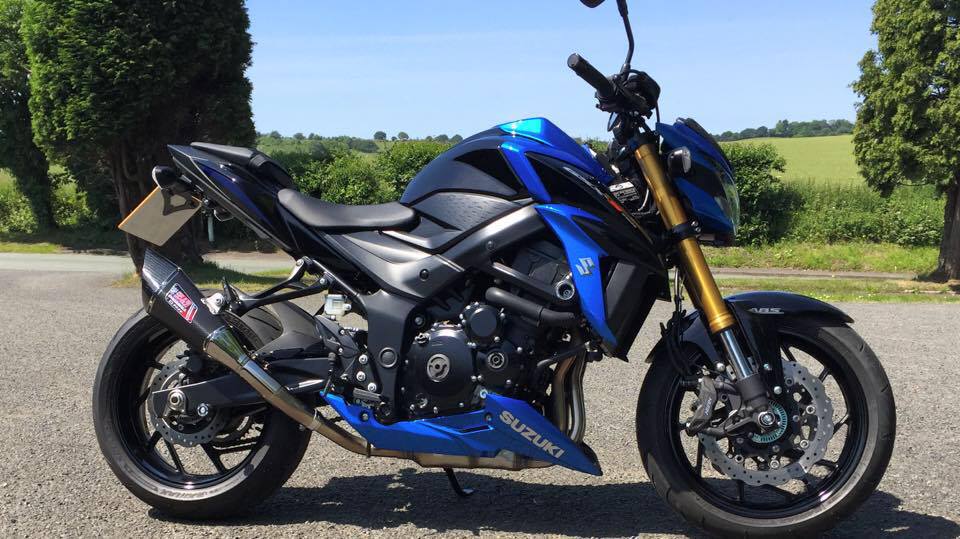 Suzuki Gsr750